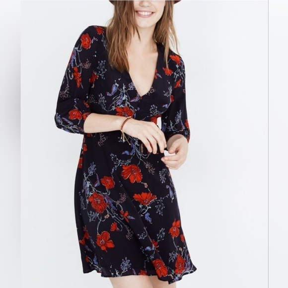 Madewell Dresses & Skirts - Pre-owned Floral V-Neck Black Dress